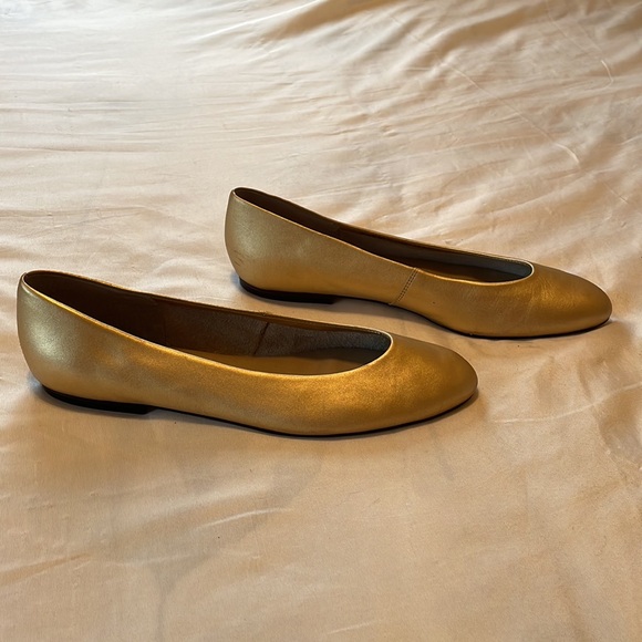 Rafferty Michelle Old Gold Metal flats - Picture 2 of 4
